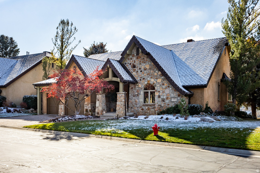 8362 S VIA RIVIERA WAY Cottonwood Heights, UT 84093