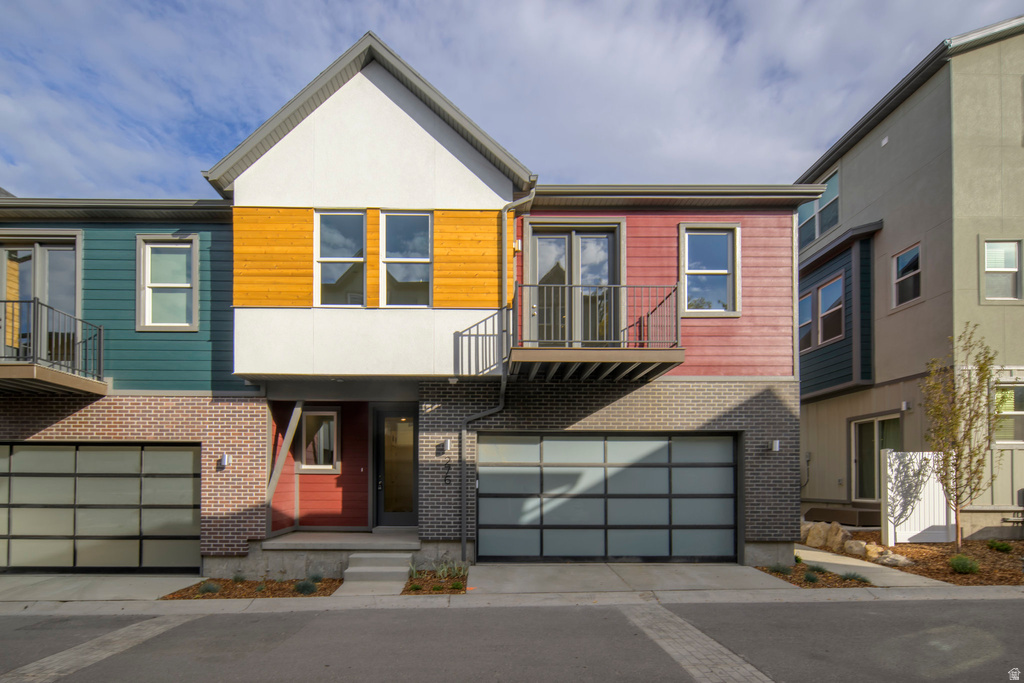 276 W Bishop Pl #5-21