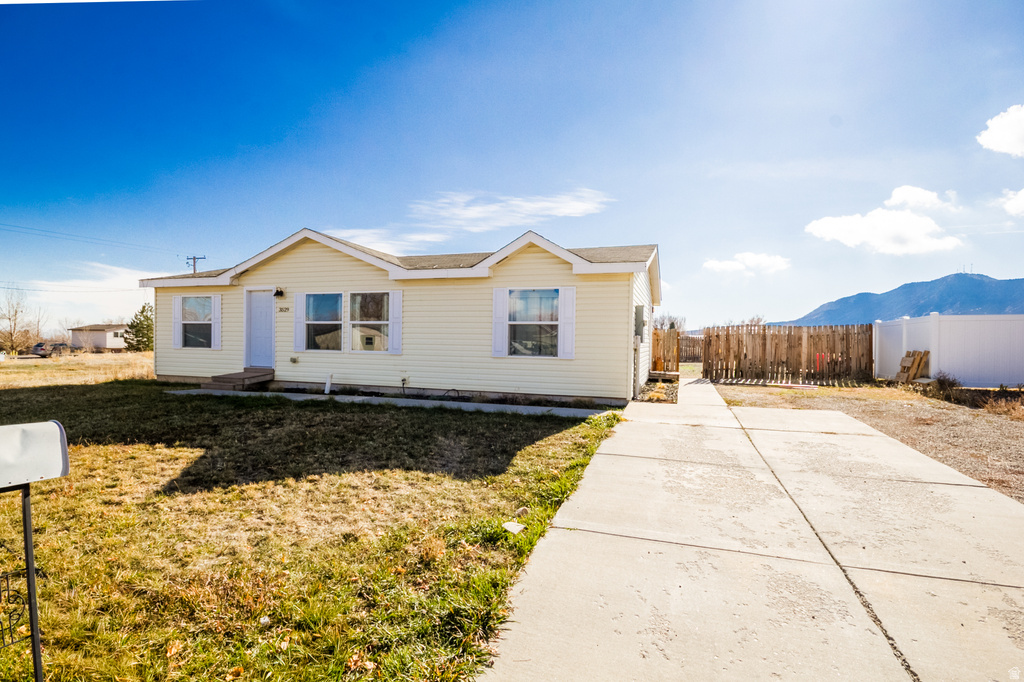 3529 W 700 N Maeser, UT 84078