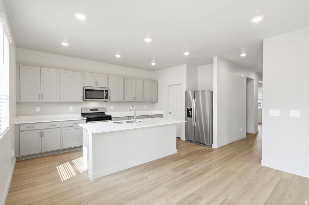 923 N 200 E #33 Santaquin, UT 84655