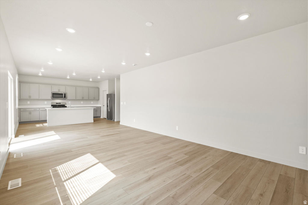 923 N 200 E #33 Santaquin, UT 84655