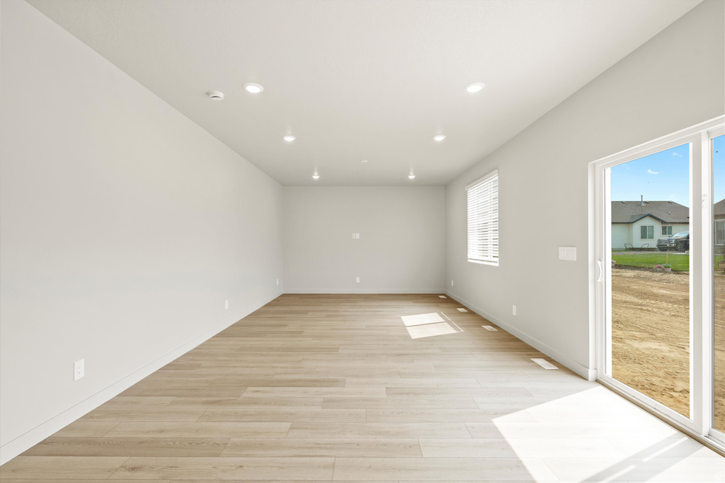 923 N 200 E #33 Santaquin, UT 84655