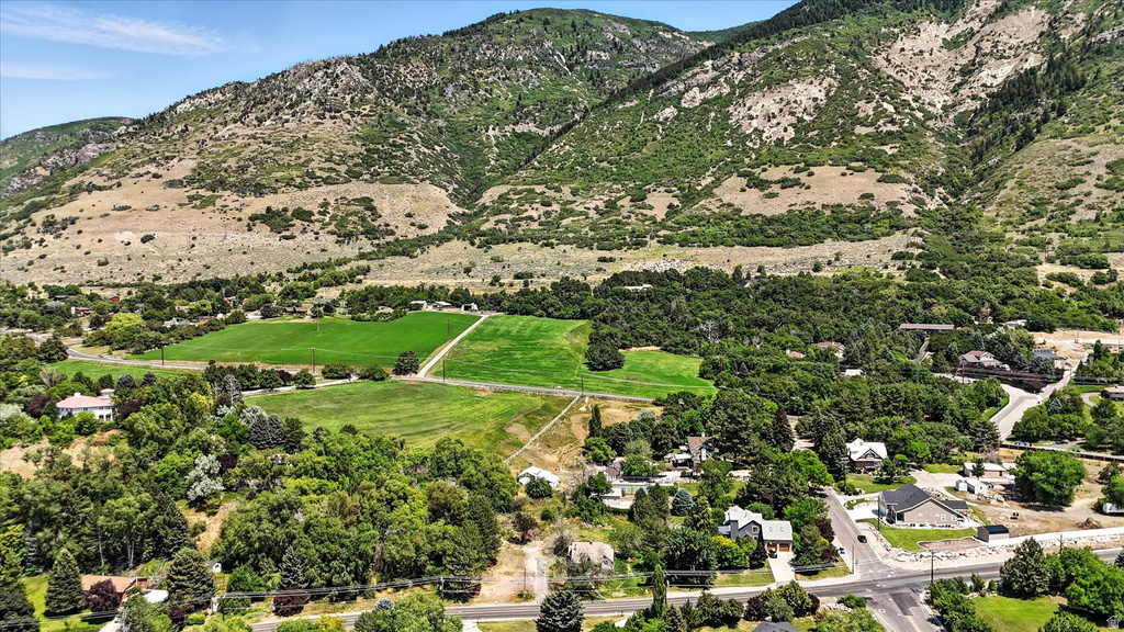 1734 N FRUITLAND DR Ogden, UT 84414