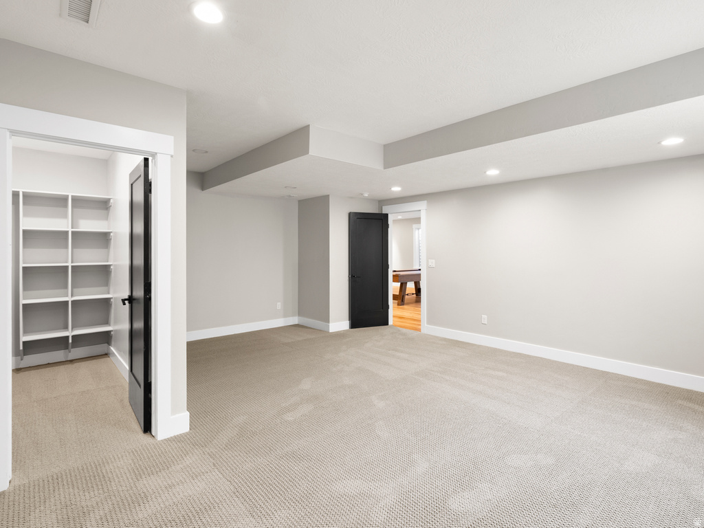 13283 S LUCKY DOG LN Riverton, UT 84065