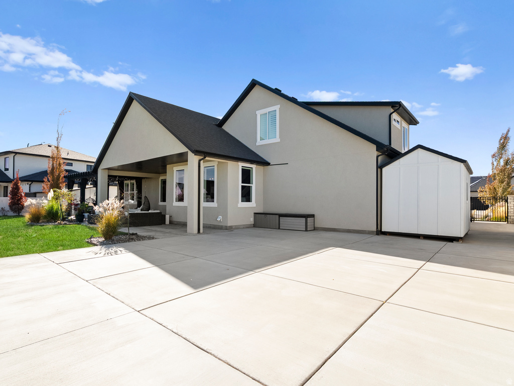 13283 S LUCKY DOG LN Riverton, UT 84065