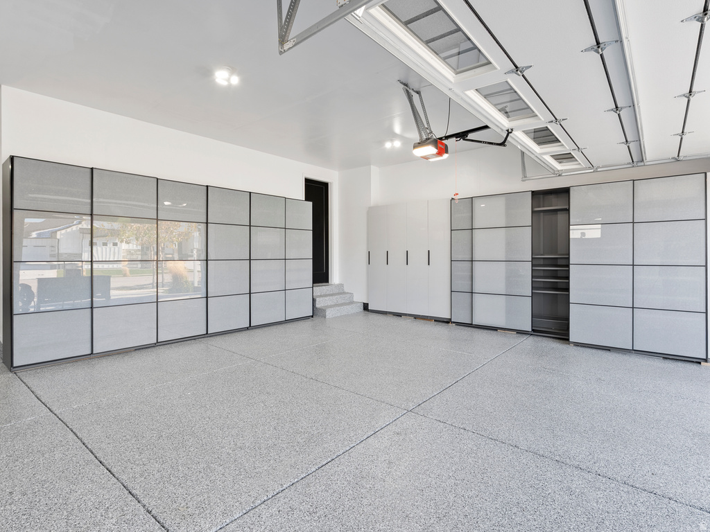 13283 S LUCKY DOG LN Riverton, UT 84065