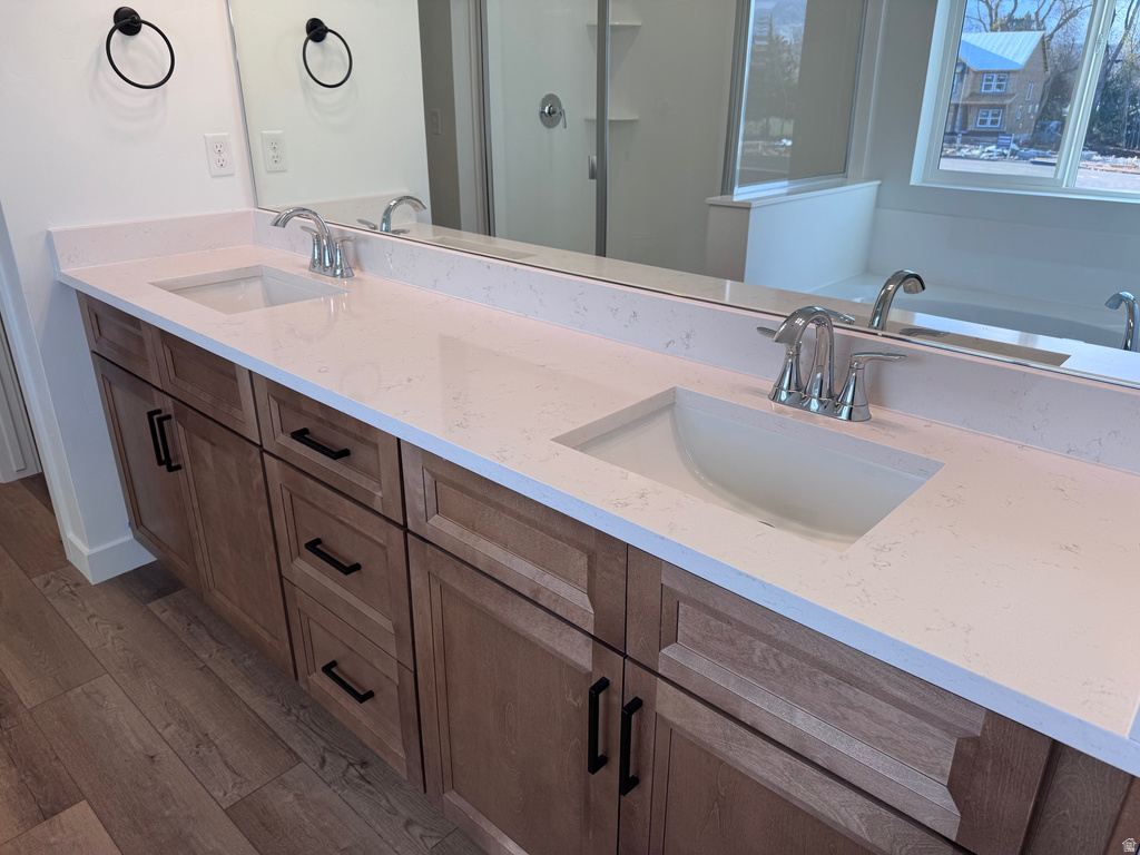 5241 S PARAMOUNT DR #216 Riverdale, UT 84405