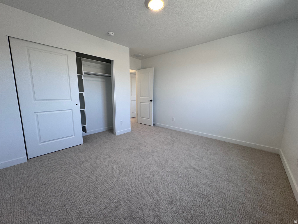 5241 S PARAMOUNT DR #216 Riverdale, UT 84405