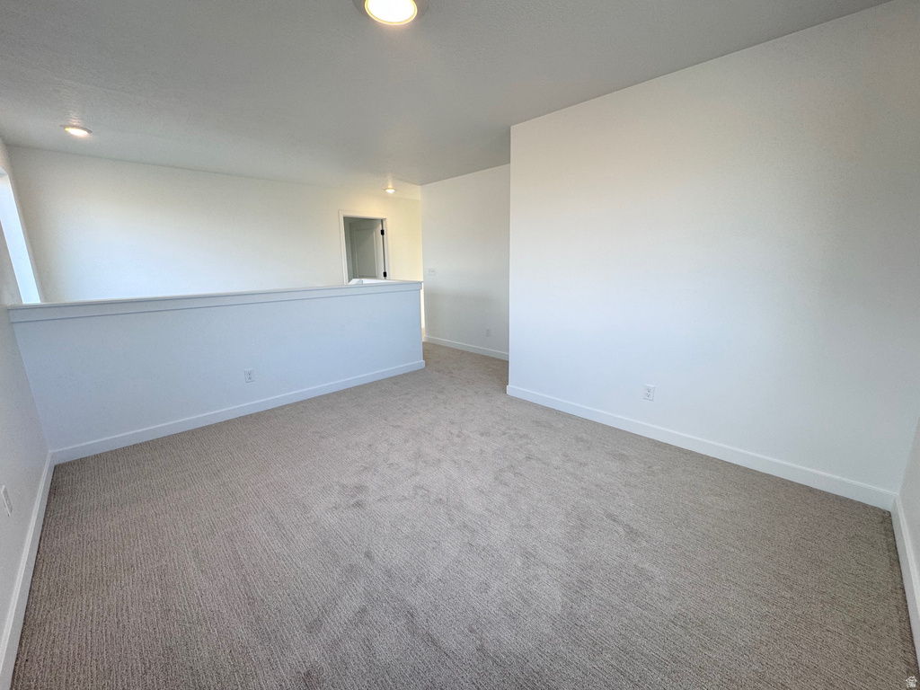5241 S PARAMOUNT DR #216 Riverdale, UT 84405