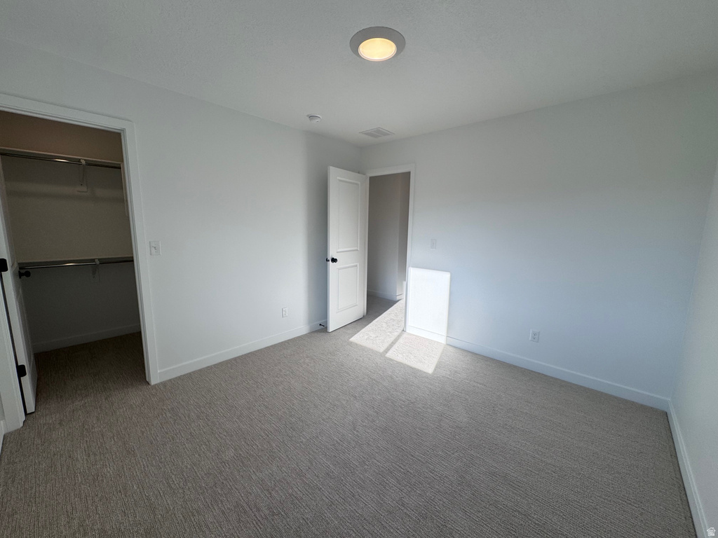 5241 S PARAMOUNT DR #216 Riverdale, UT 84405