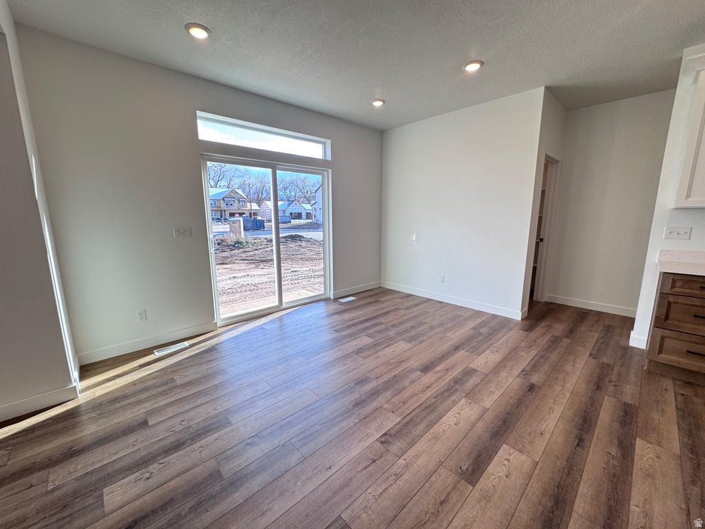 5241 S PARAMOUNT DR #216 Riverdale, UT 84405