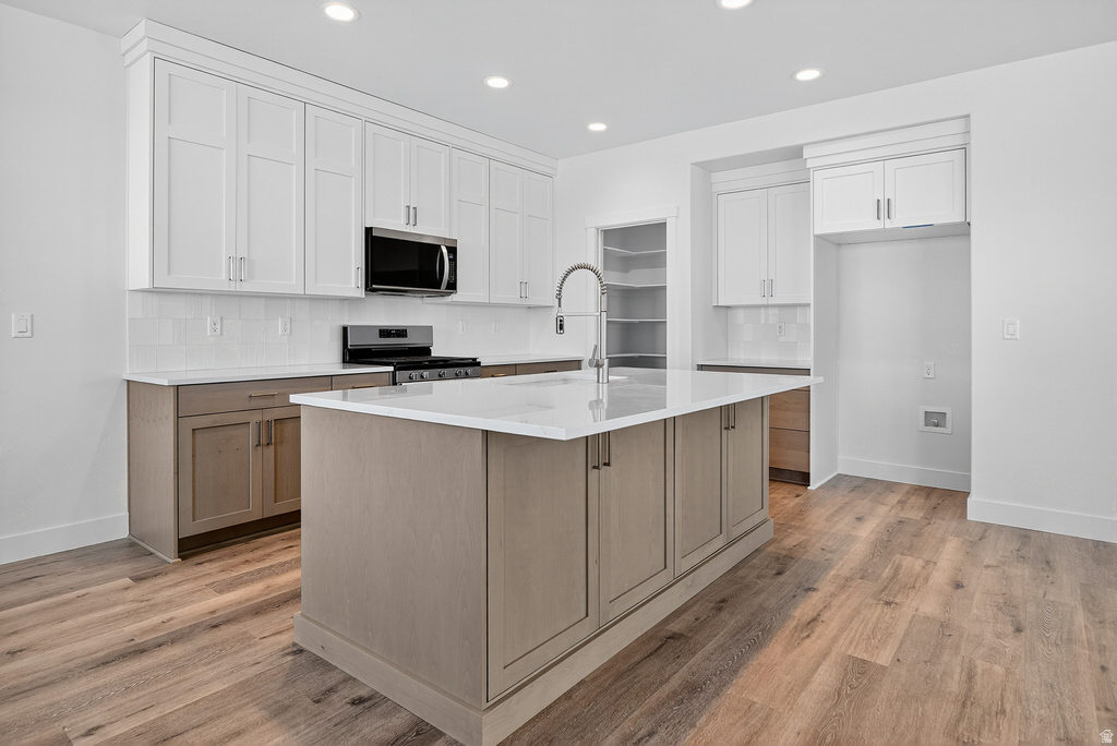 2848 W 2725 N #76 Plain City, UT 84404