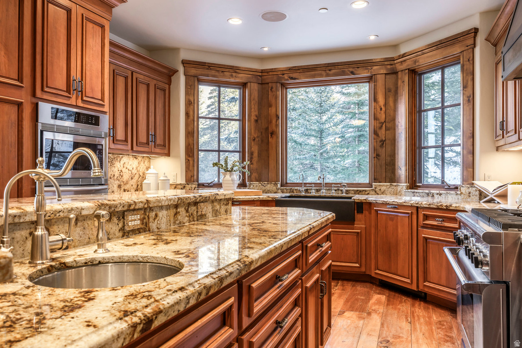 125 WHITE PINE CANYON RD Park City, UT 84060