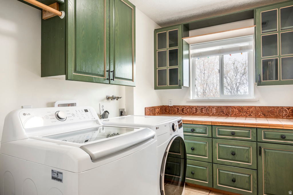 1483 E MAPLE HILLS DR Bountiful, UT 84010