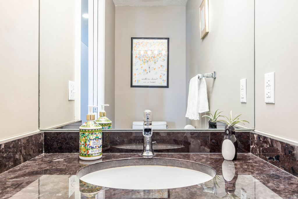 1483 E MAPLE HILLS DR Bountiful, UT 84010