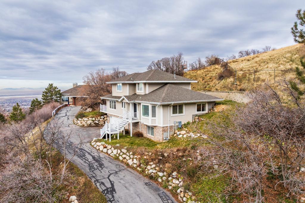 1483 E MAPLE HILLS DR Bountiful, UT 84010
