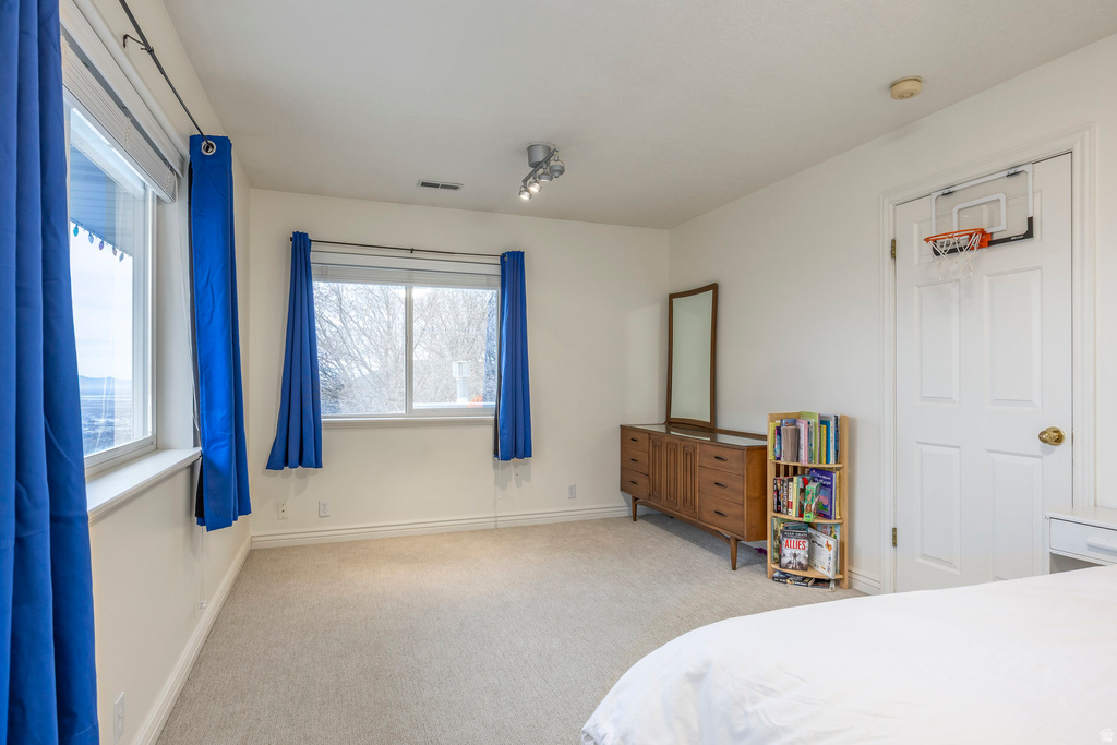 1483 E MAPLE HILLS DR Bountiful, UT 84010