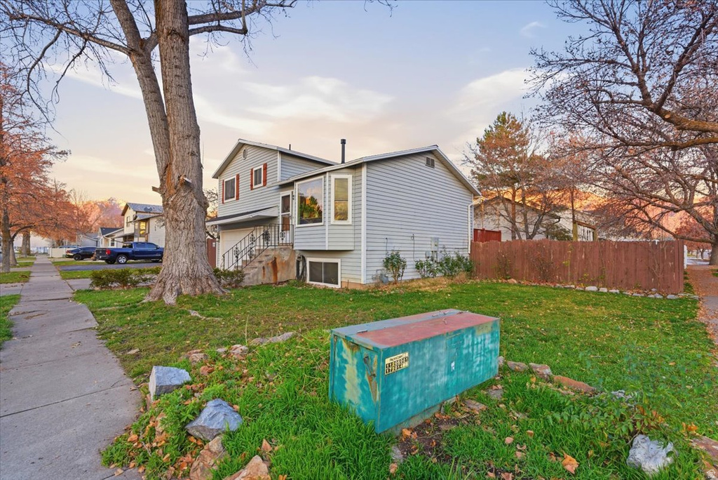 892 SUNFLOWER DR Ogden, UT 84404