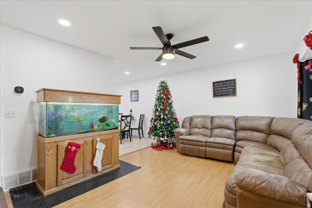 892 SUNFLOWER DR Ogden, UT 84404