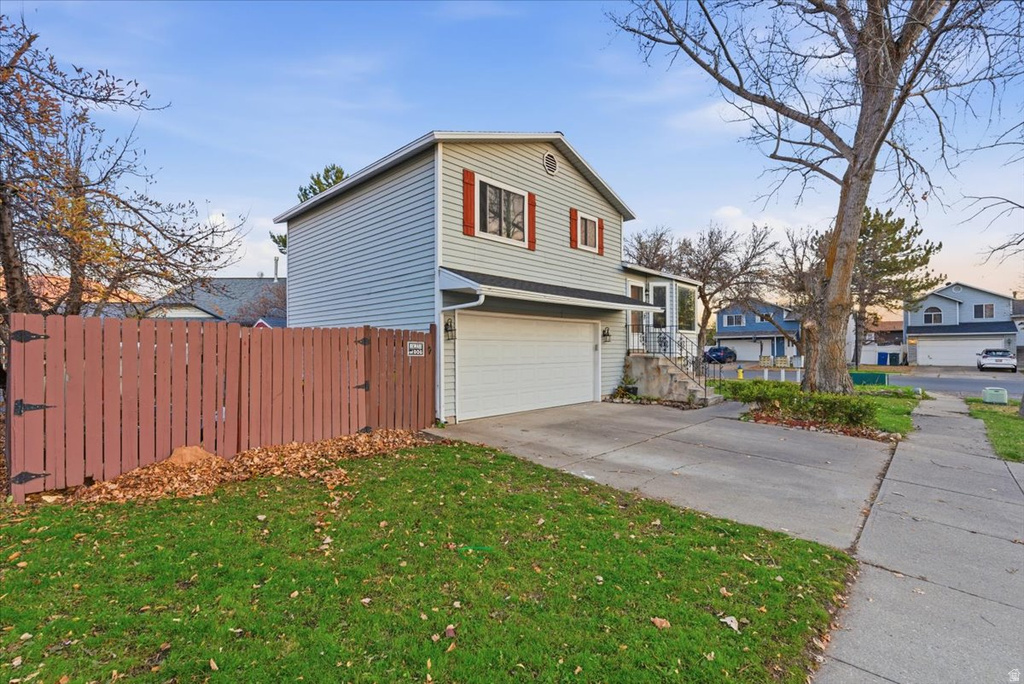 892 SUNFLOWER DR Ogden, UT 84404