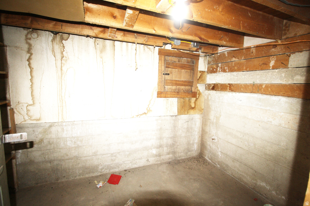 117 W 100 S Vernal, UT 84078