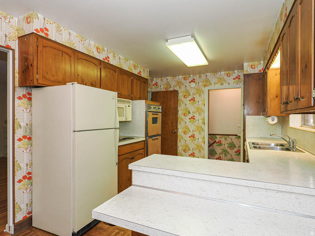 3001 E BONNIE BRAE AVE Holladay, UT 84124