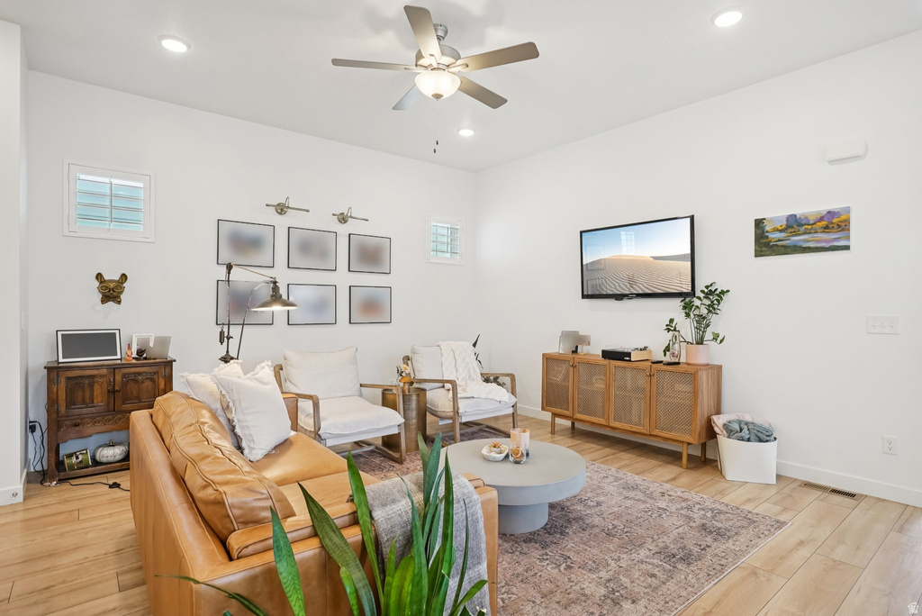 6366 W COPPER HAWK DR South Jordan, UT 84009