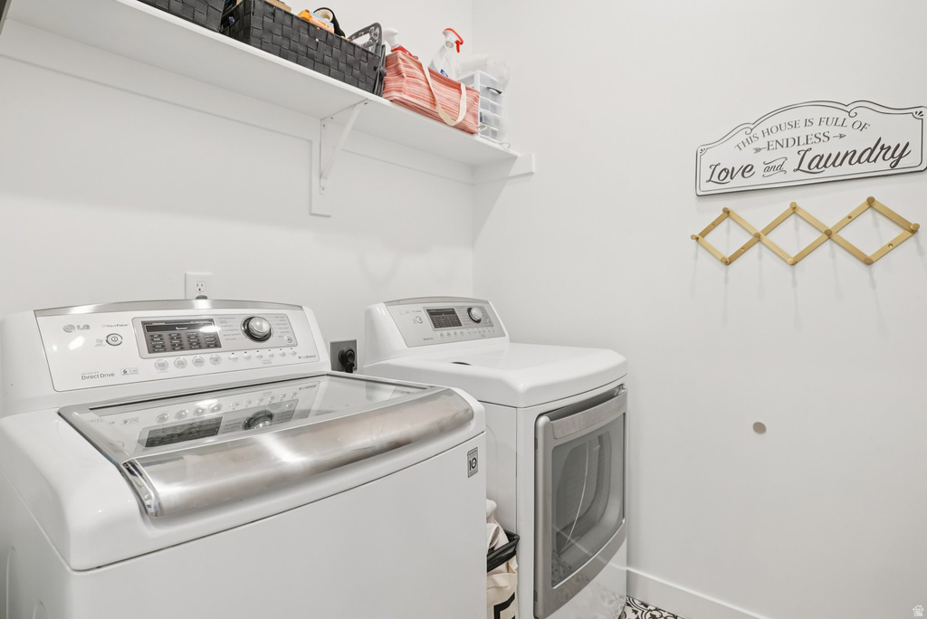 6366 W COPPER HAWK DR South Jordan, UT 84009