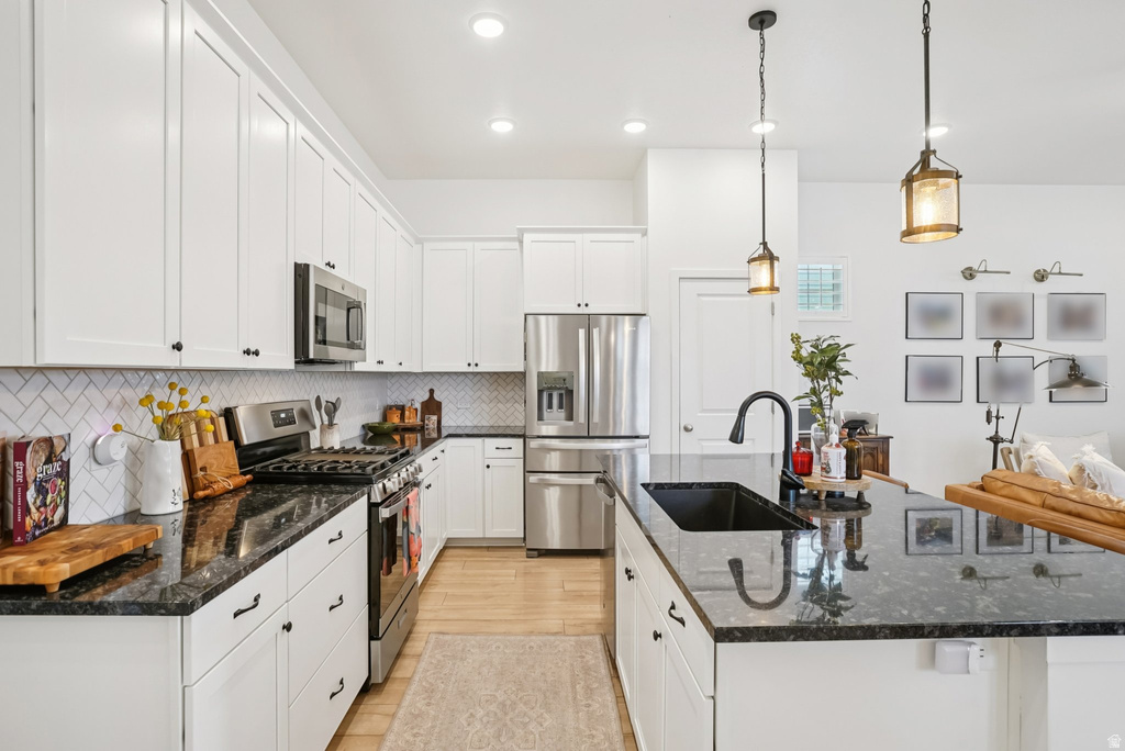 6366 W COPPER HAWK DR South Jordan, UT 84009