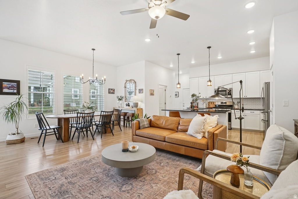 6366 W COPPER HAWK DR South Jordan, UT 84009