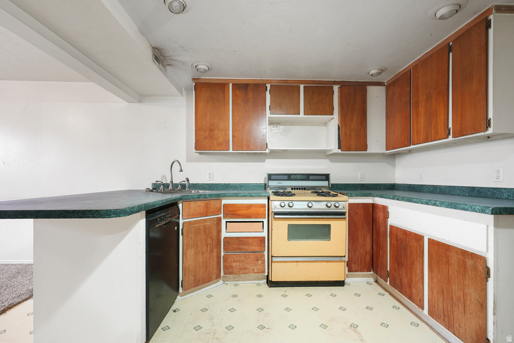 7174 S 1380 W West Jordan, UT 84084