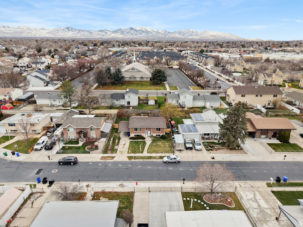 7174 S 1380 W West Jordan, UT 84084