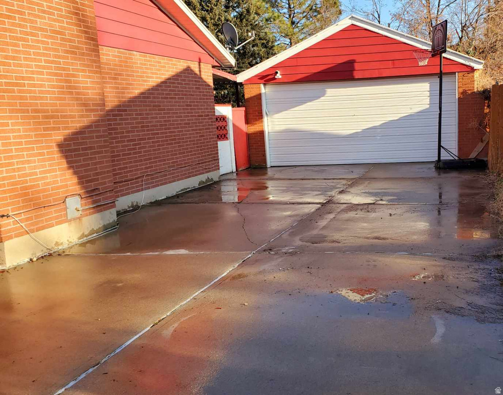 3587 S BLACKHAWK DR West Valley City, UT 84120