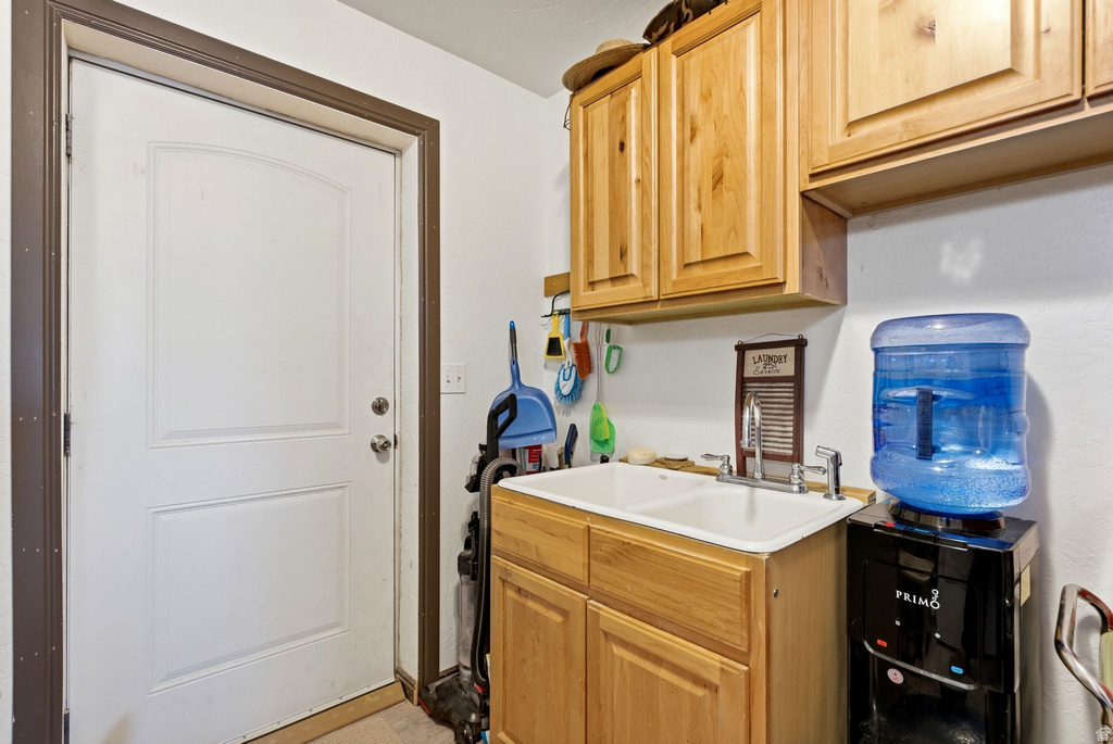 4587 S EAST PARTOUN RD Partoun, UT 84083