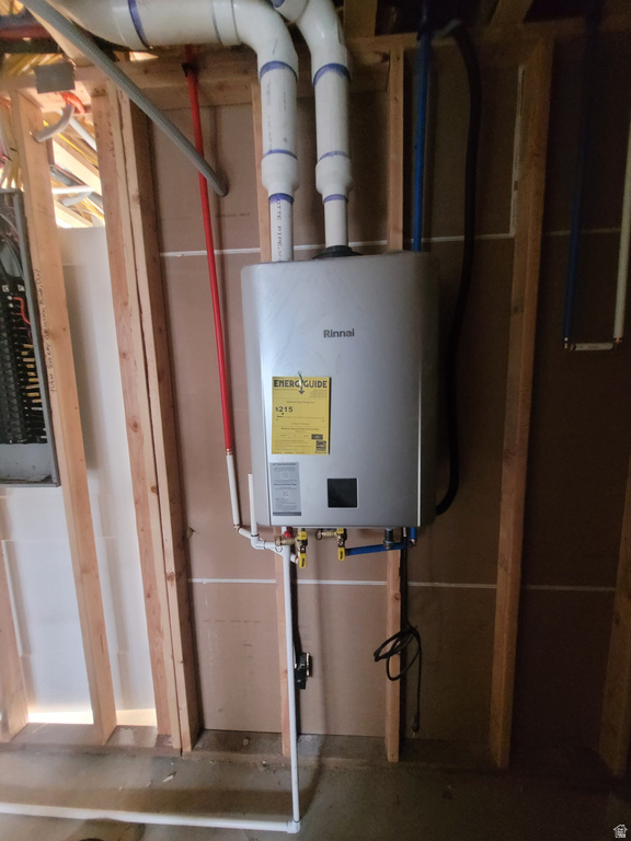 1363 SHELBY LN Helper, UT 84526