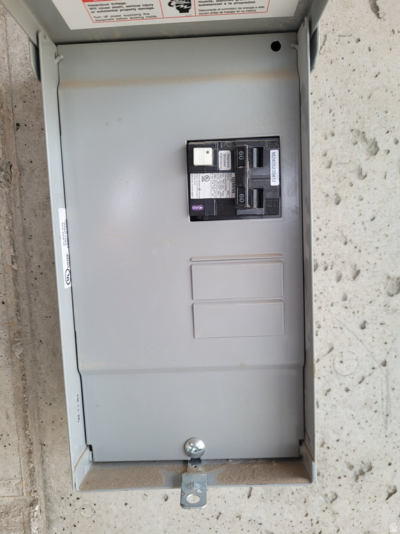 1363 SHELBY LN Helper, UT 84526