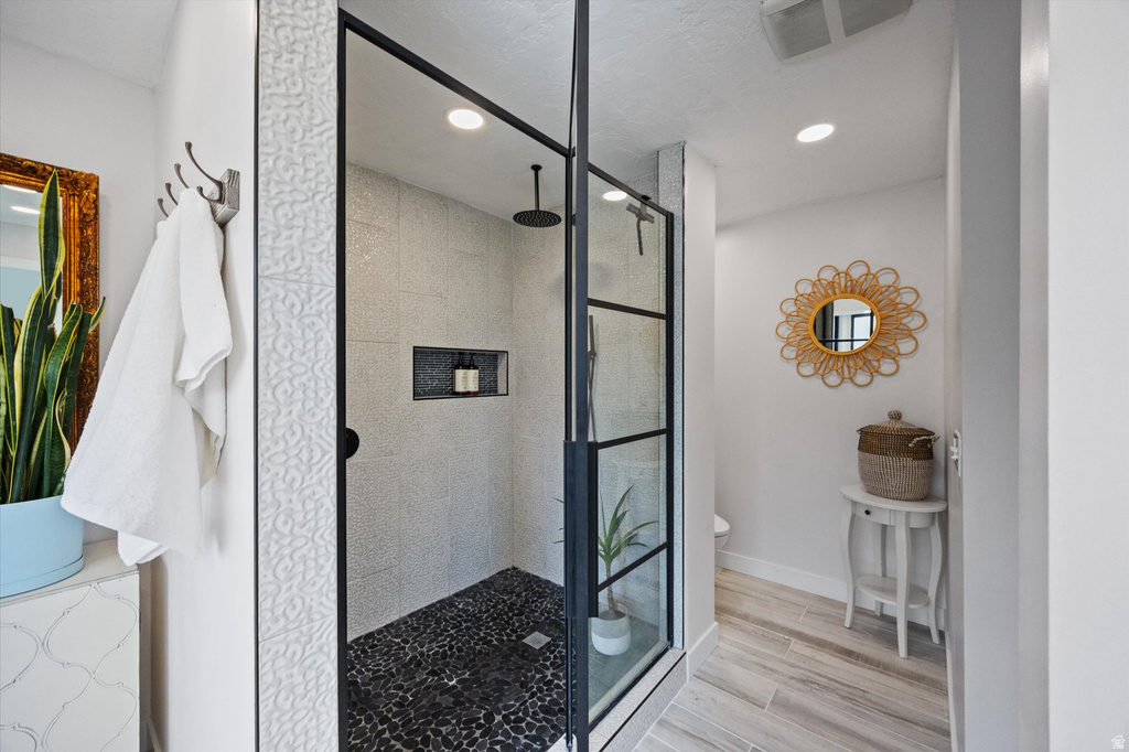 2111 GLACIER VIEW DR Sandy, UT 84092