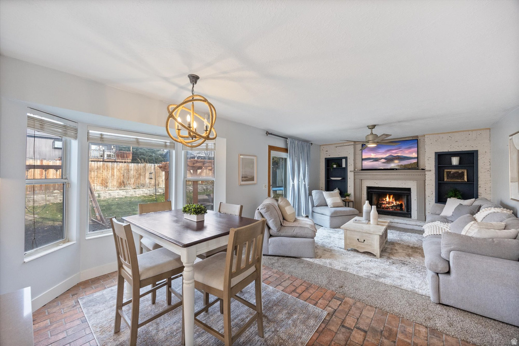 2111 GLACIER VIEW DR Sandy, UT 84092