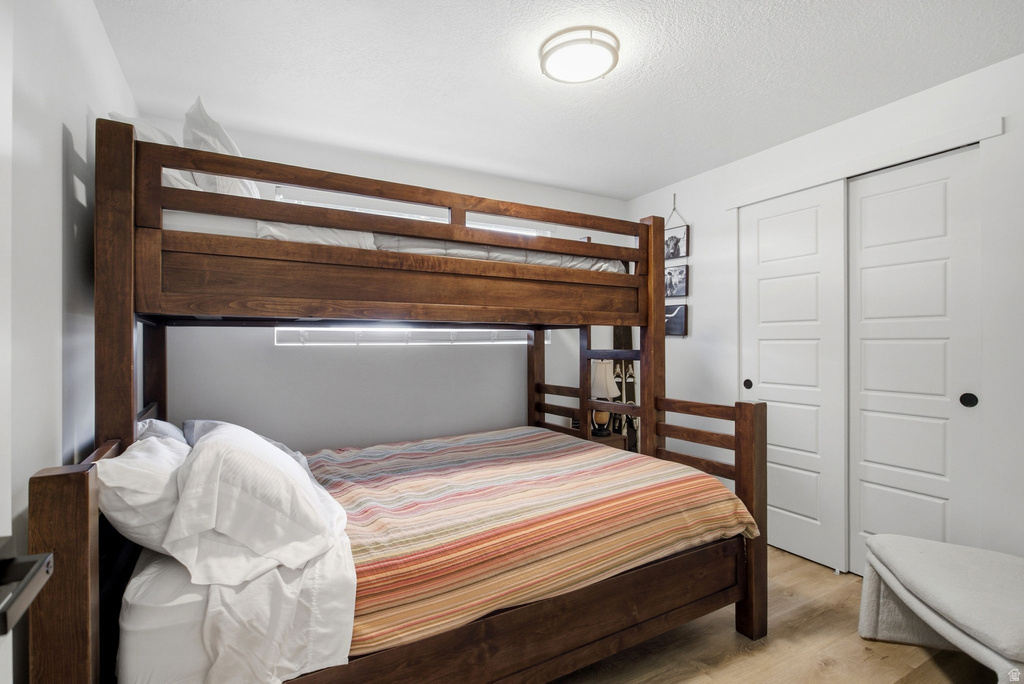 7027 S PONDEROSA DR Cottonwood Heights, UT 84121