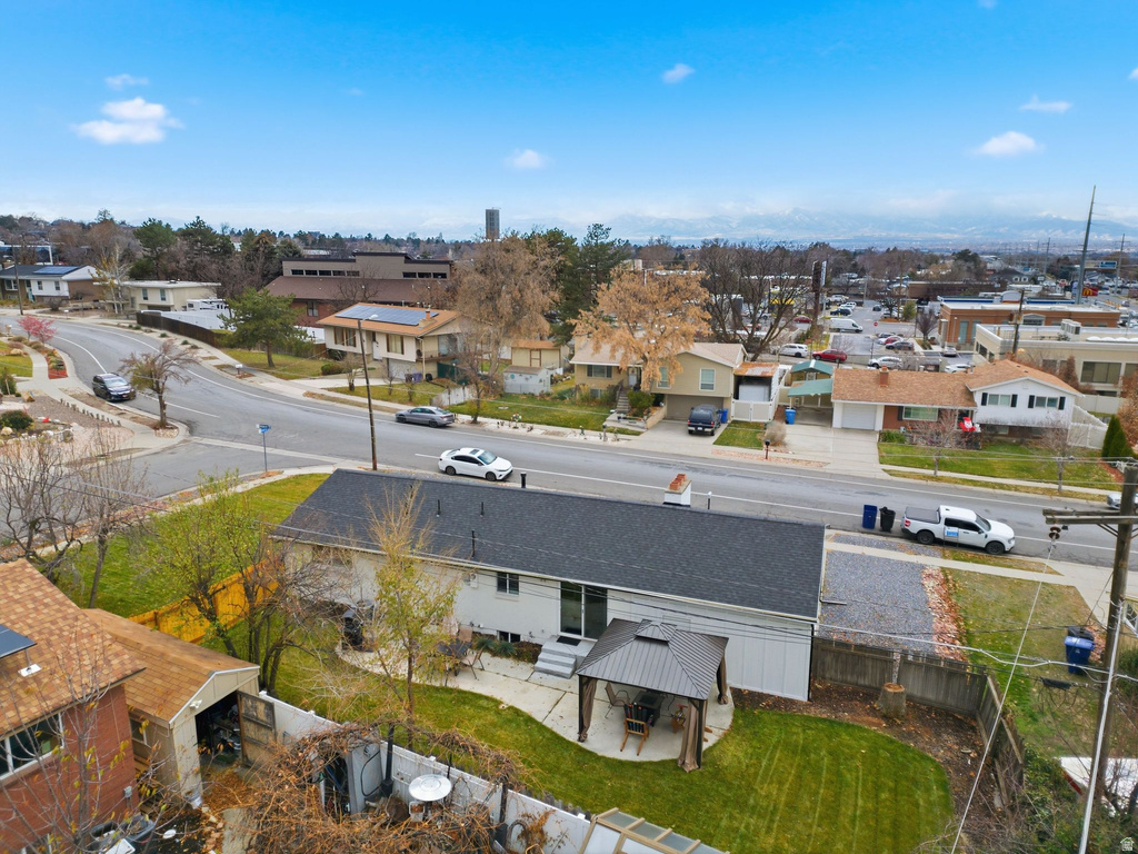 7027 S PONDEROSA DR Cottonwood Heights, UT 84121