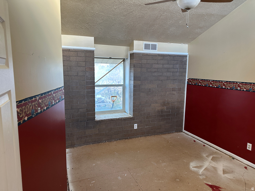 3908 W GRAYMALKIN CIR South Jordan, UT 84009