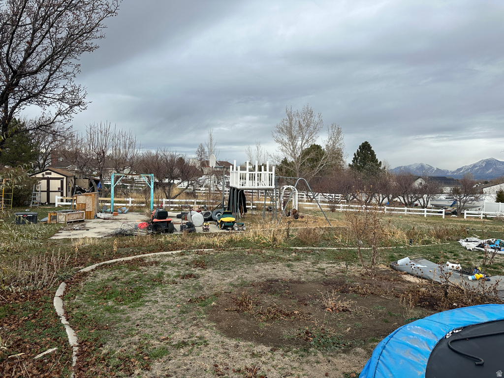 3908 W GRAYMALKIN CIR South Jordan, UT 84009