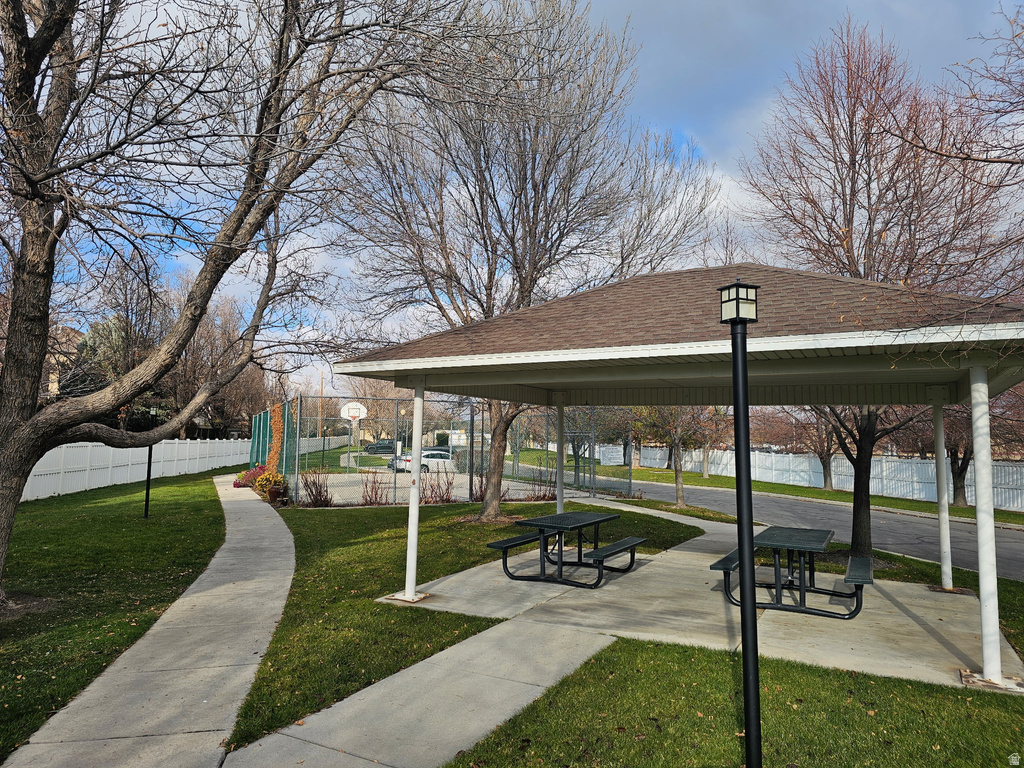 7118 S EQUATOR LN #14 B West Jordan, UT 84084