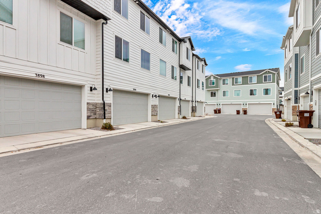 3894 N COUGAR LN Eagle Mountain, UT 84005