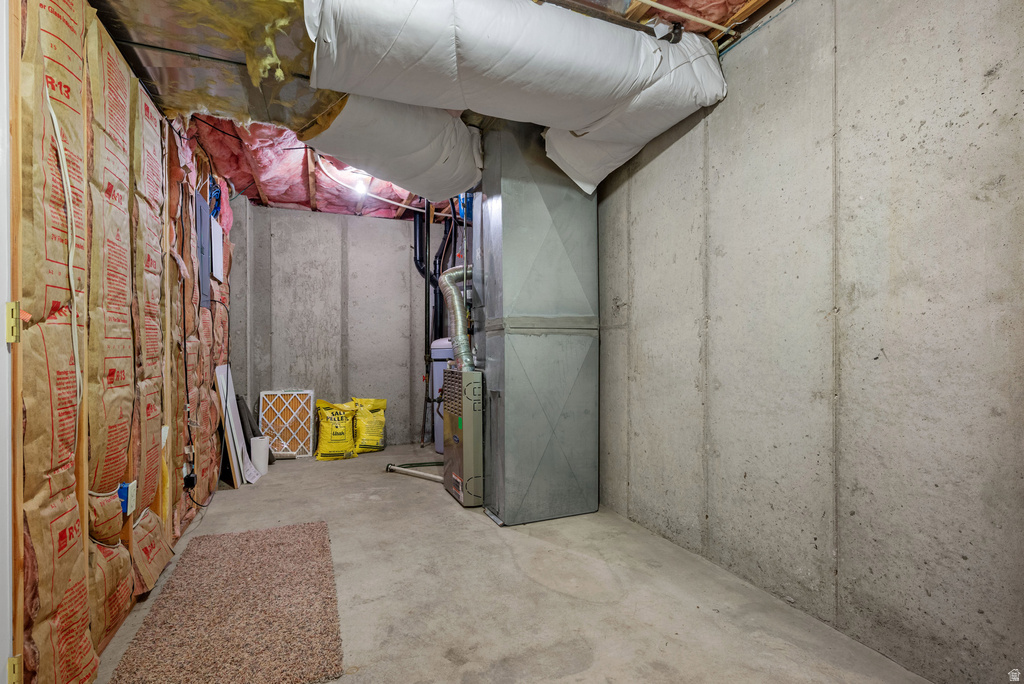 244 E ODELL LN North Salt Lake, UT 84054