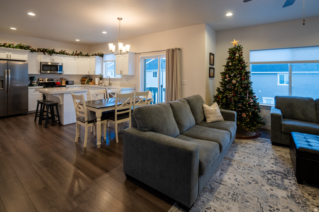 7238 N GREEN PASTURE LN Eagle Mountain, UT 84005