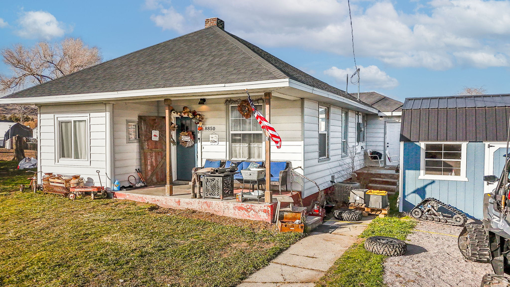 8850 W 25900 N Portage, UT 84331