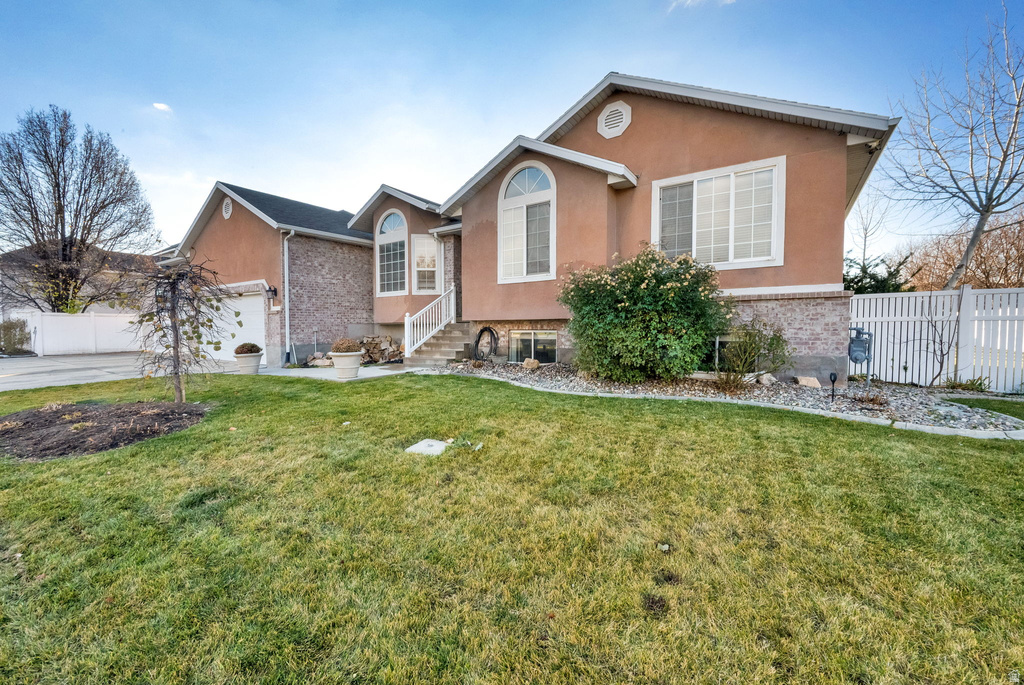 11784 S STONE RIDGE CT. CT Riverton, UT 84065