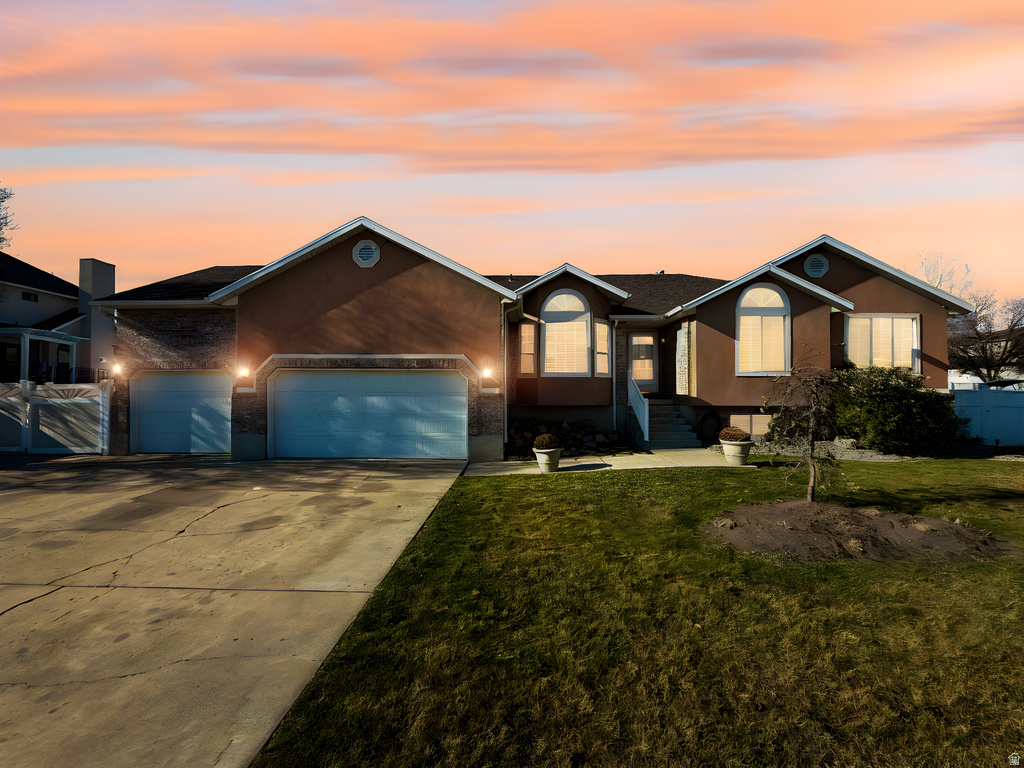 11784 S STONE RIDGE CT. CT Riverton, UT 84065