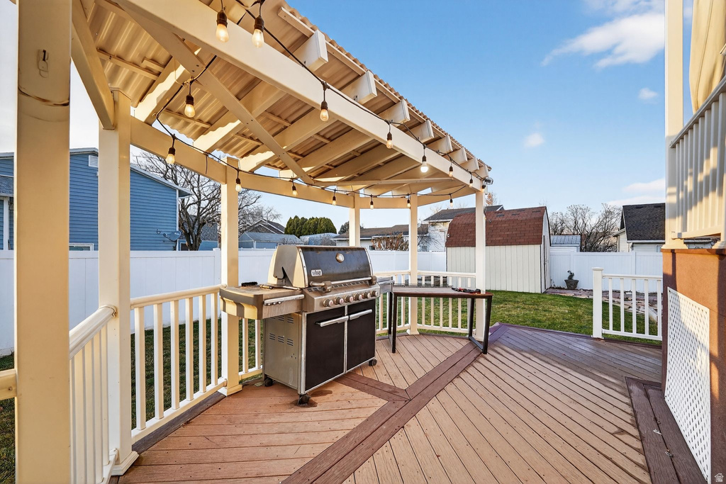 8772 S MIDVALLEY DR West Jordan, UT 84088